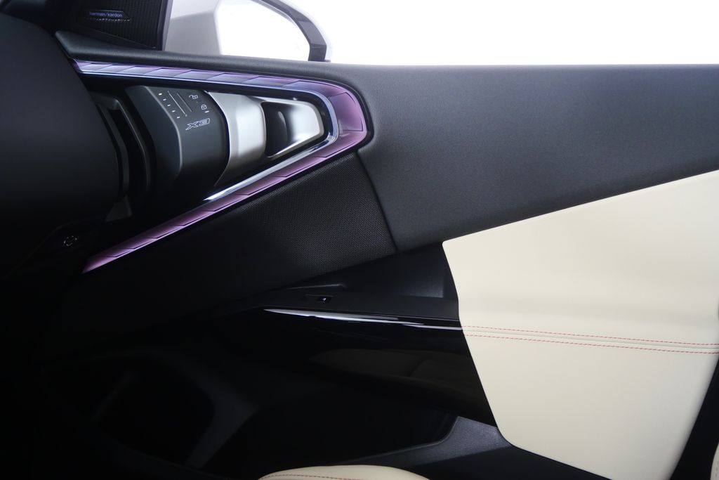 Thumbnail: 2026 BMW X3 - 23