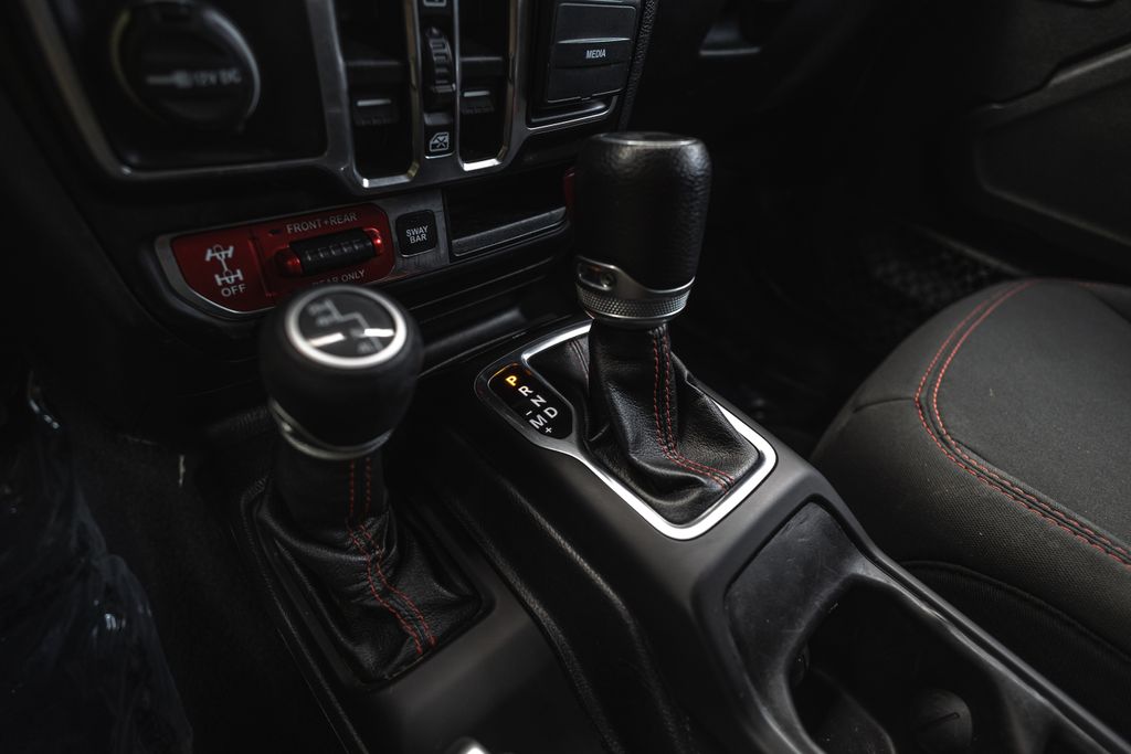 2020 Jeep Wrangler Unlimited Unlimited Rubicon thumbnail 19