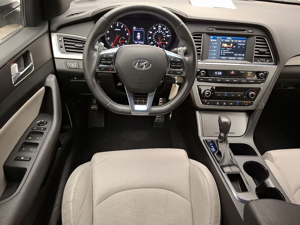2017 Hyundai Sonata Sport 11