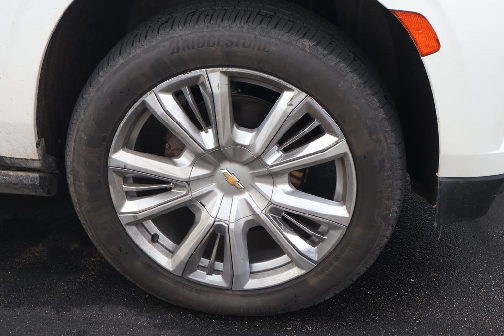 2023 Chevrolet Suburban High Country 5