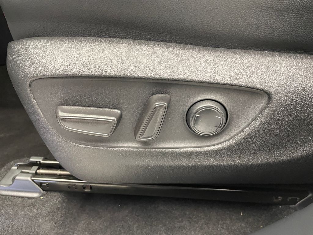 2024 Toyota Highlander XSE 14