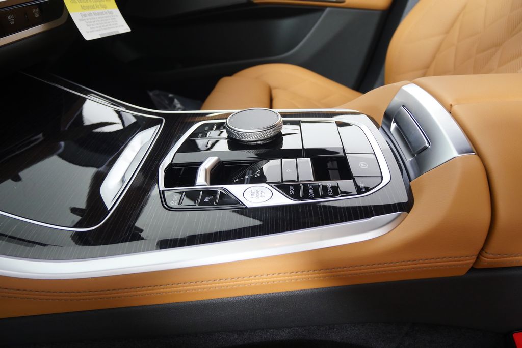 Thumbnail: 2026 BMW X5 - 22