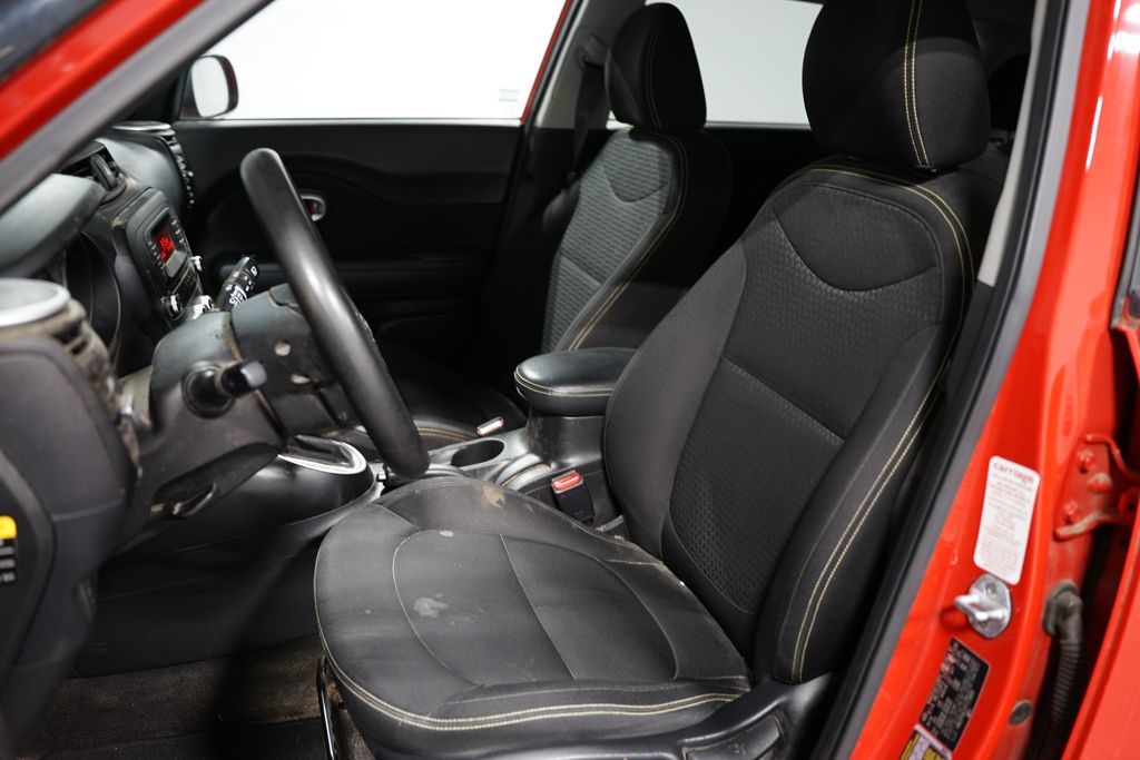 2015 Kia Soul S 6