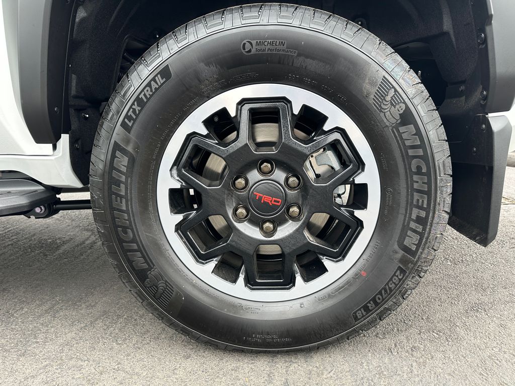 2025 Toyota 4Runner i-FORCE MAX Hybrid TRD Off-Road