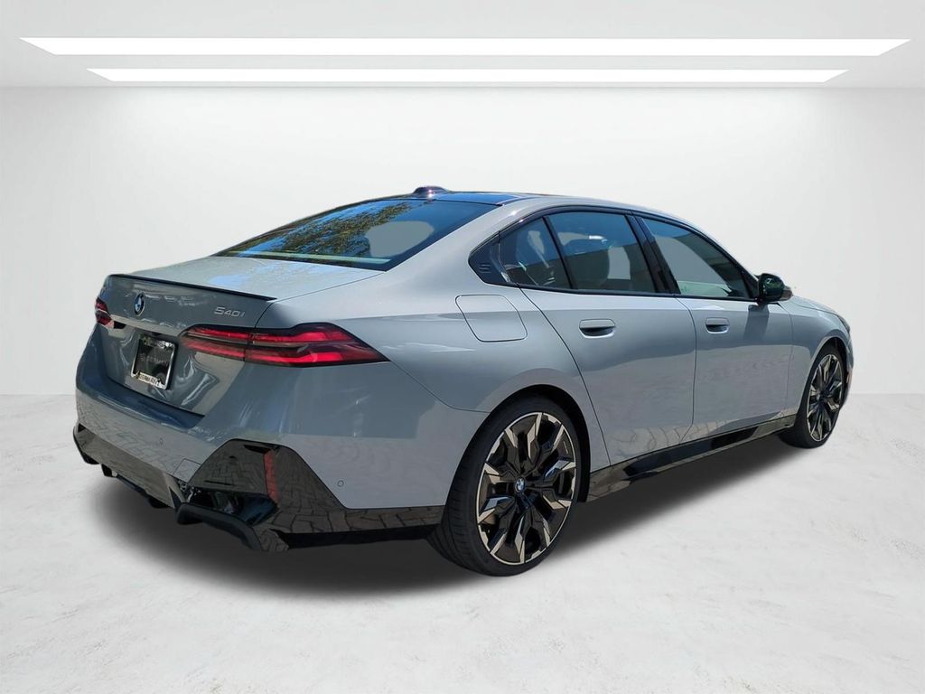New 2027 Gray BMW 540i xDrive image 4