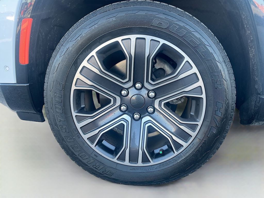 2024 Jeep Wagoneer Base White at River Oaks CDJR