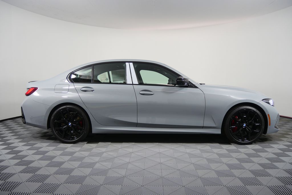 Thumbnail: 2025 BMW 3 Series - 2