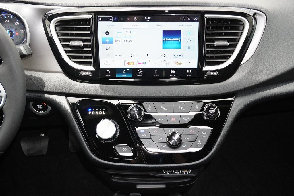 New Car 2025 Chrysler Voyager  Lx For Sale Under $40,000 In Weatherford, Texas