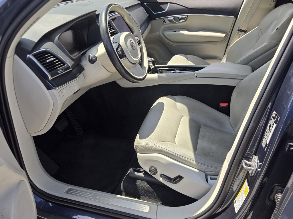 2020 Volvo XC90 - $20,859
