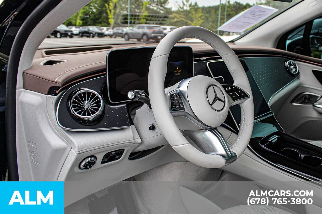 Used 2024 Green Mercedes-Benz 350+ SUV image 33
