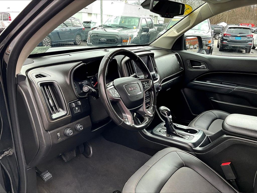 2022 GMC Canyon — photo 8