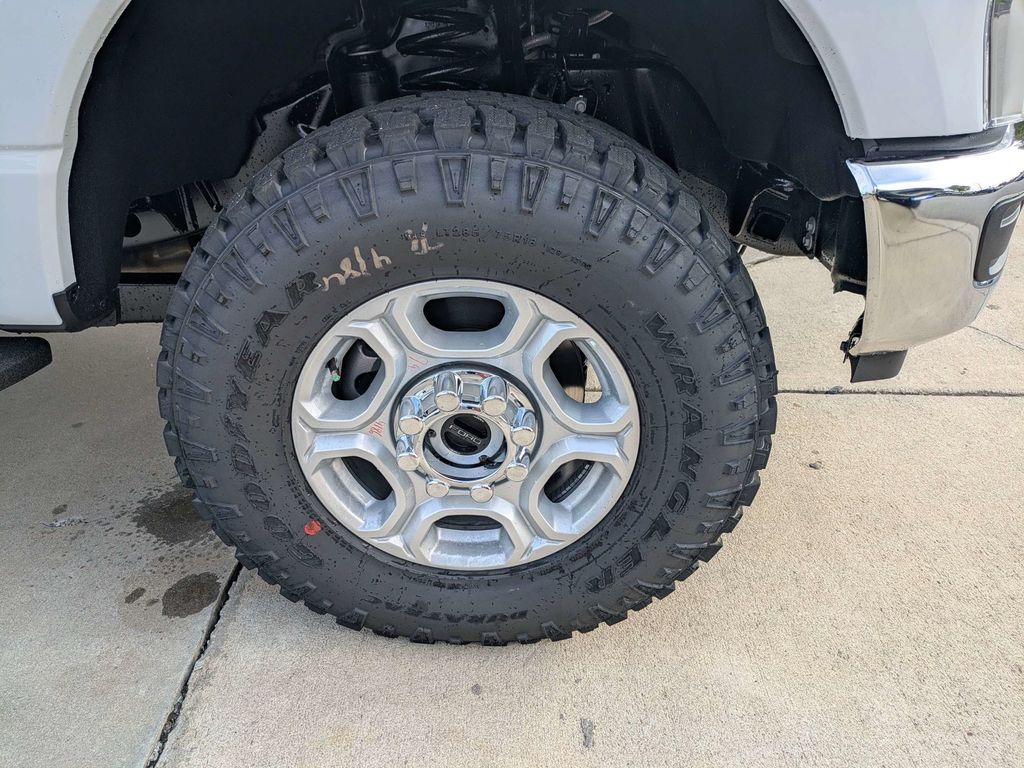2027 Ford F-250 Super Duty XL