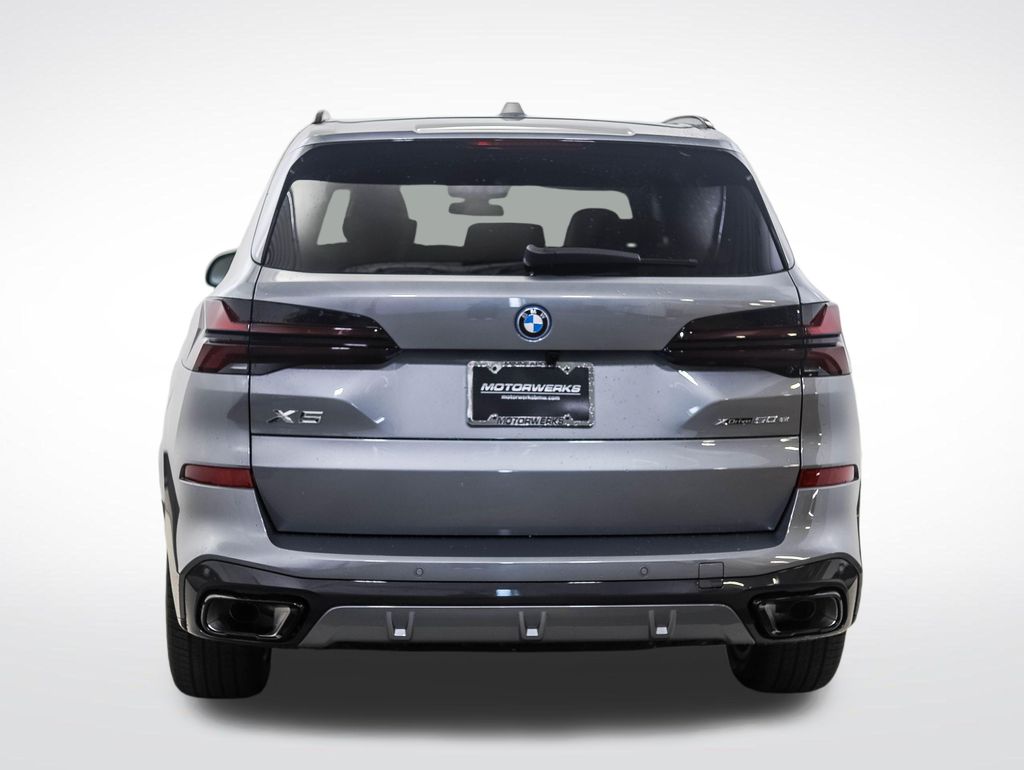 Thumbnail: 2026 BMW X5 - 4