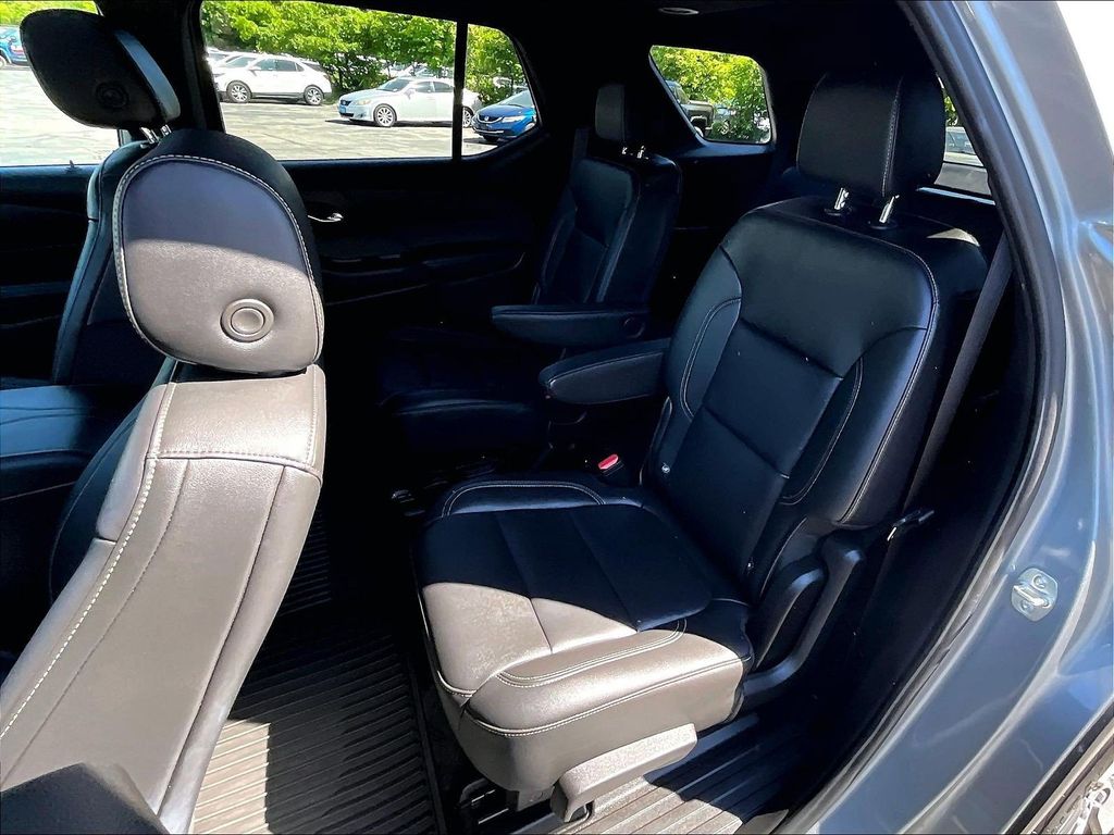2023 Chevrolet Traverse — photo 14