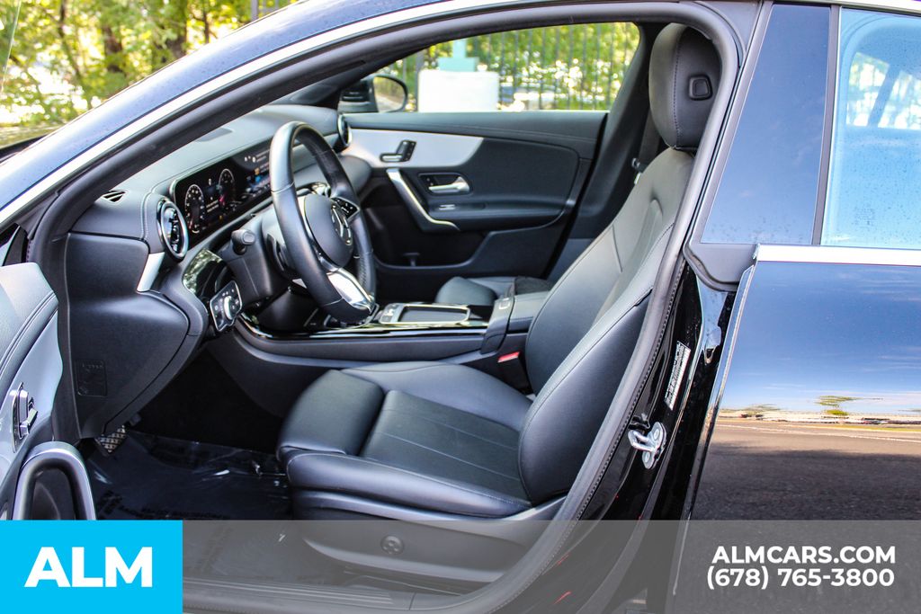 Used 2025 Black Mercedes-Benz CLA 250 image 17