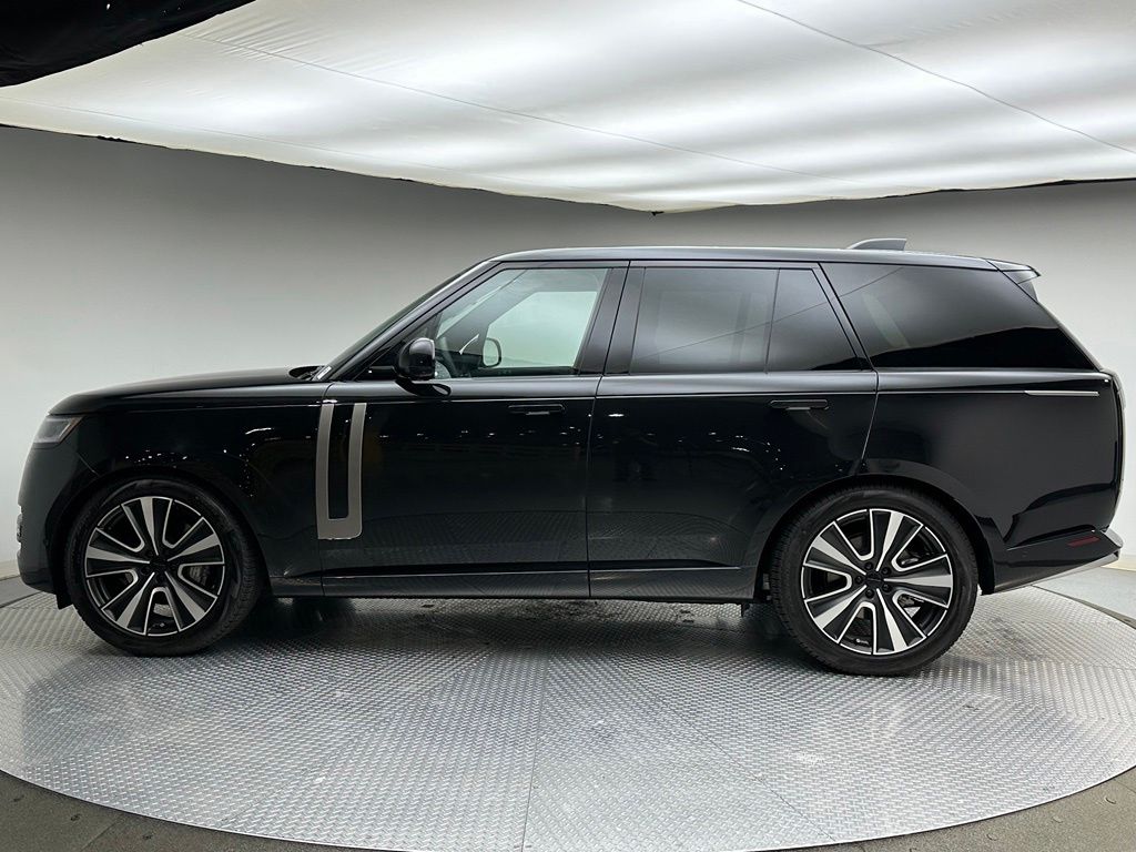 Thumbnail: 2026 Land Rover Range Rover - 2