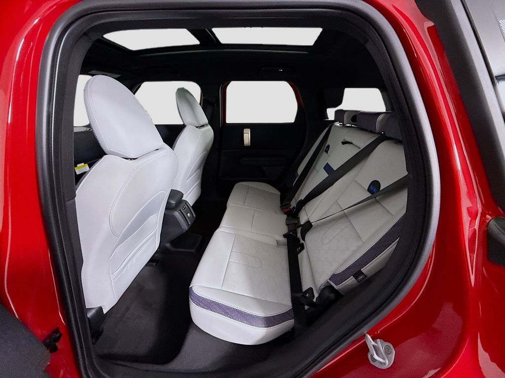 Thumbnail: 2027 MINI Cooper Countryman - 21