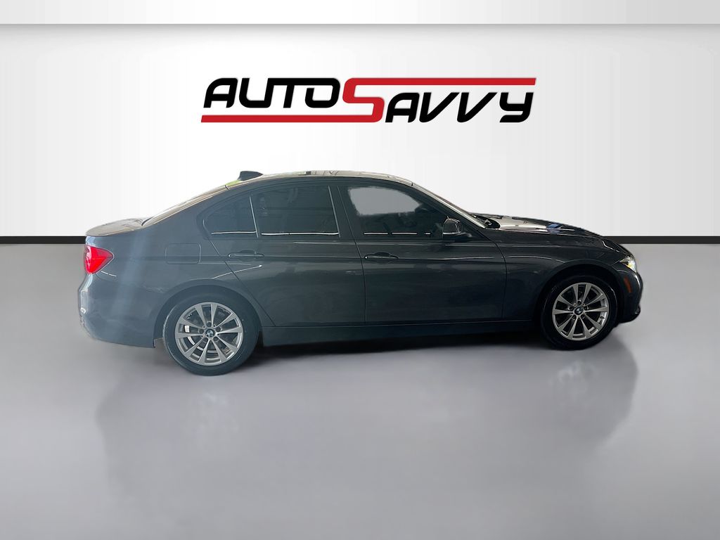 Used 2018 Gray BMW 320i image 8