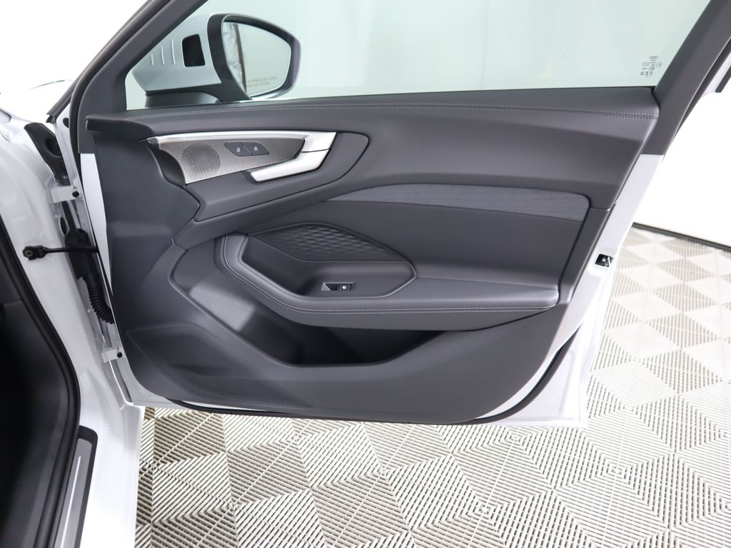 Thumbnail: 2025 Audi A5 - 27