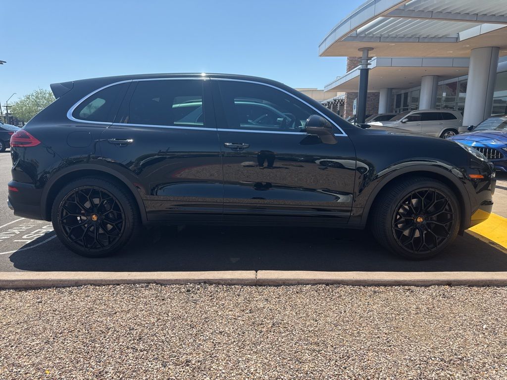 Thumbnail: 2017 Porsche Cayenne - 7