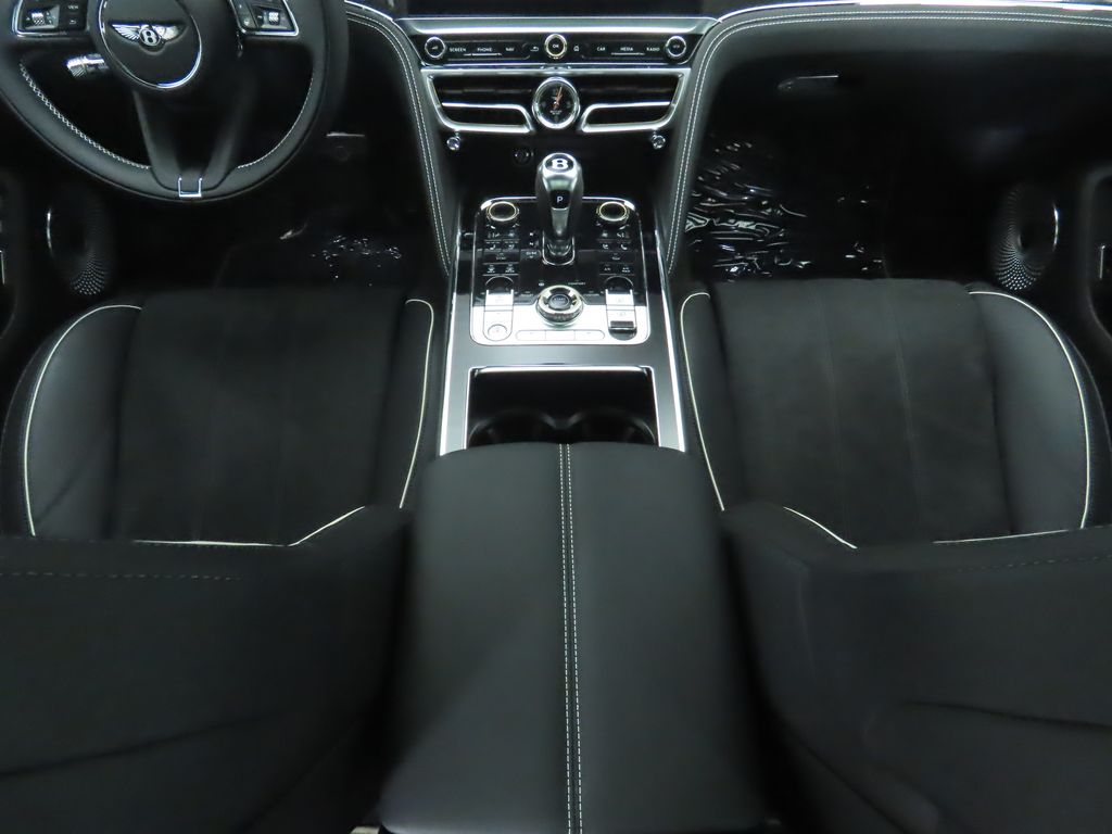 Thumbnail: 2025 Bentley Flying Spur - 17