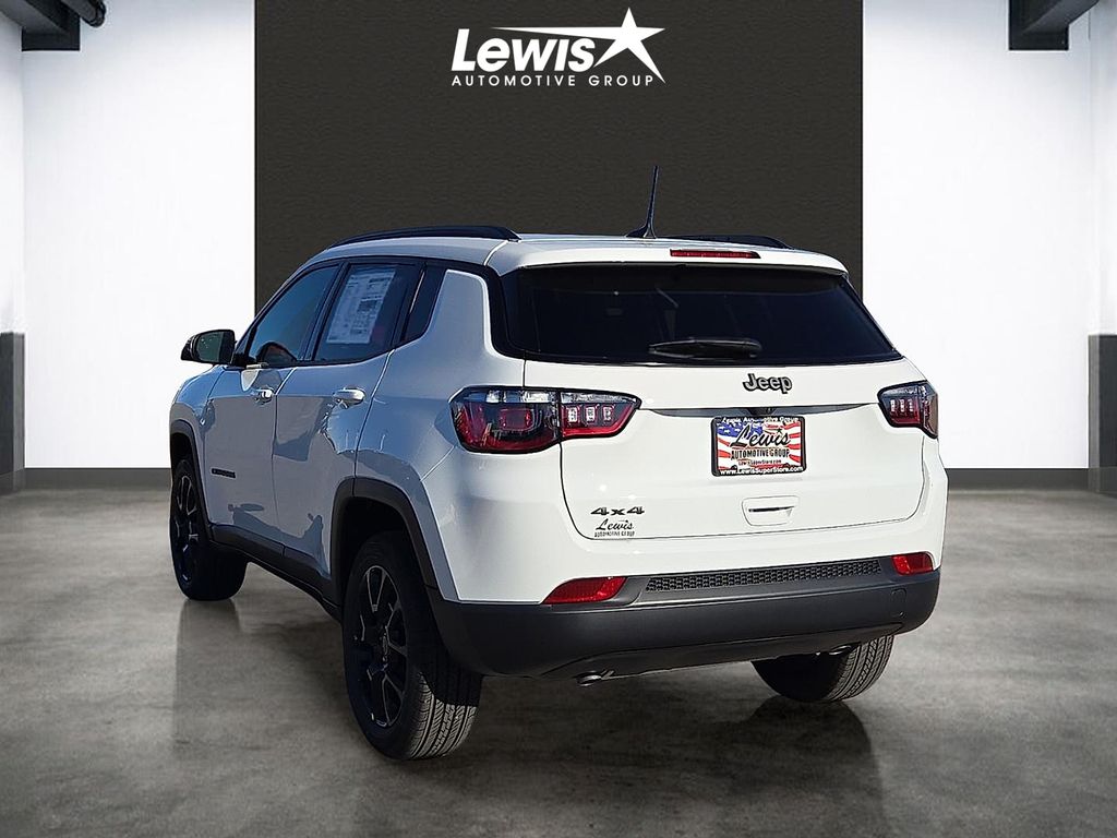 New 2026 Jeep Compass Latitude For Sale in Farmington, AR