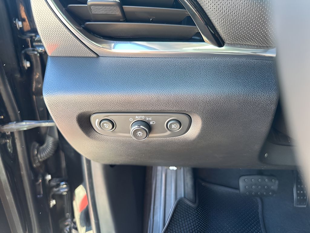 Used Car 2018 Chevrolet Traverse  Premier For Sale Under $20,000 In Austin, Texas