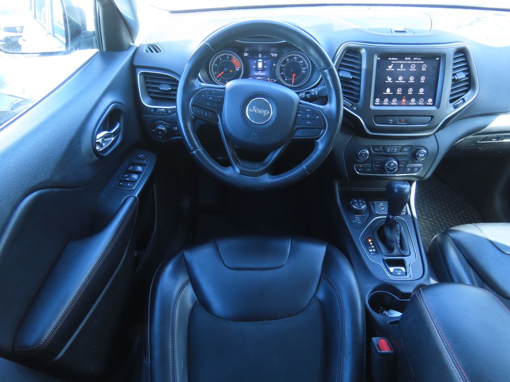 Thumbnail: 2019 Jeep Cherokee - 5