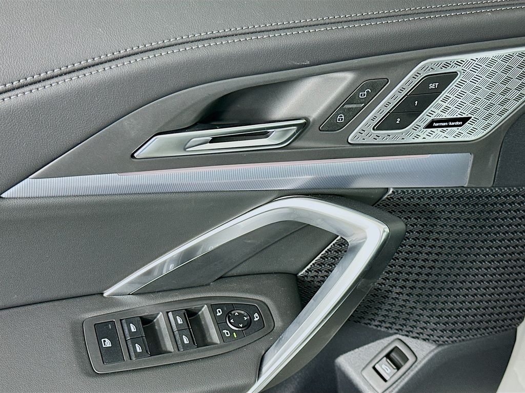 Thumbnail: 2025 BMW X1 - 20