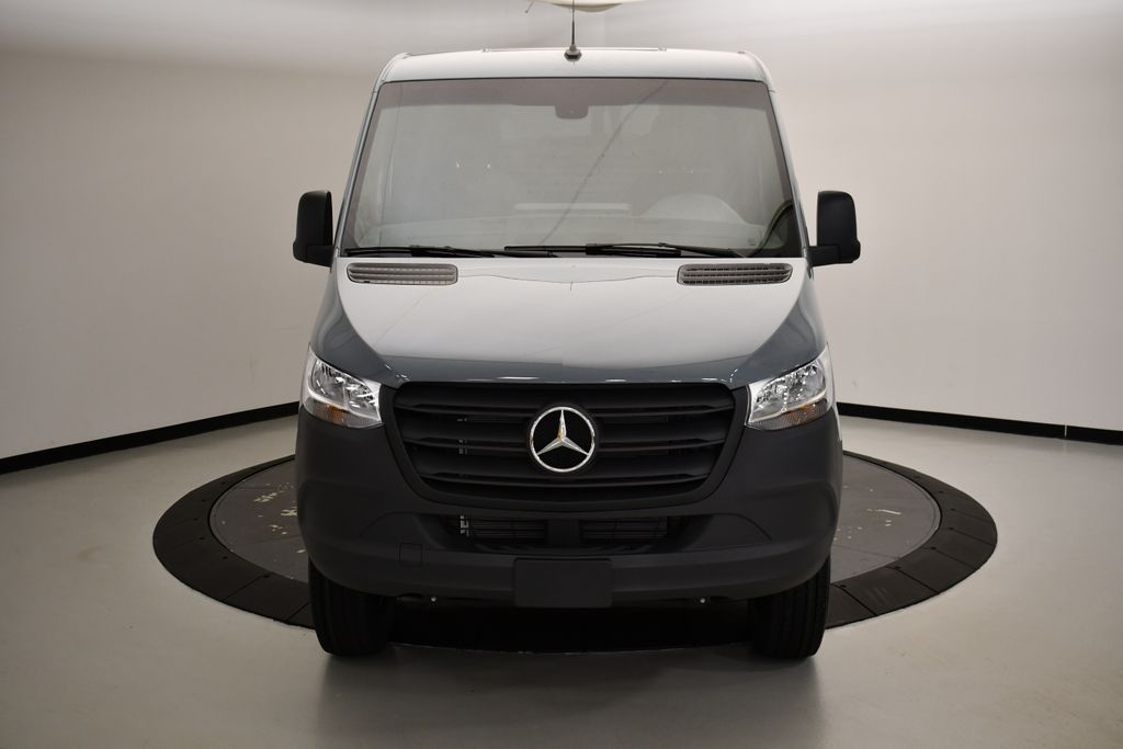 2024 Mercedes-Benz Sprinter 2500 8