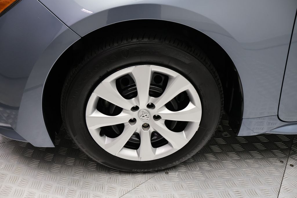 Thumbnail: 2023 Toyota Corolla - 4