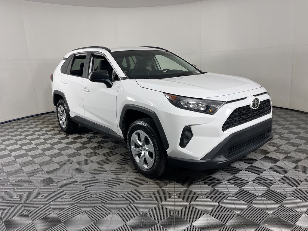 Thumbnail: 2021 Toyota RAV4 - 6