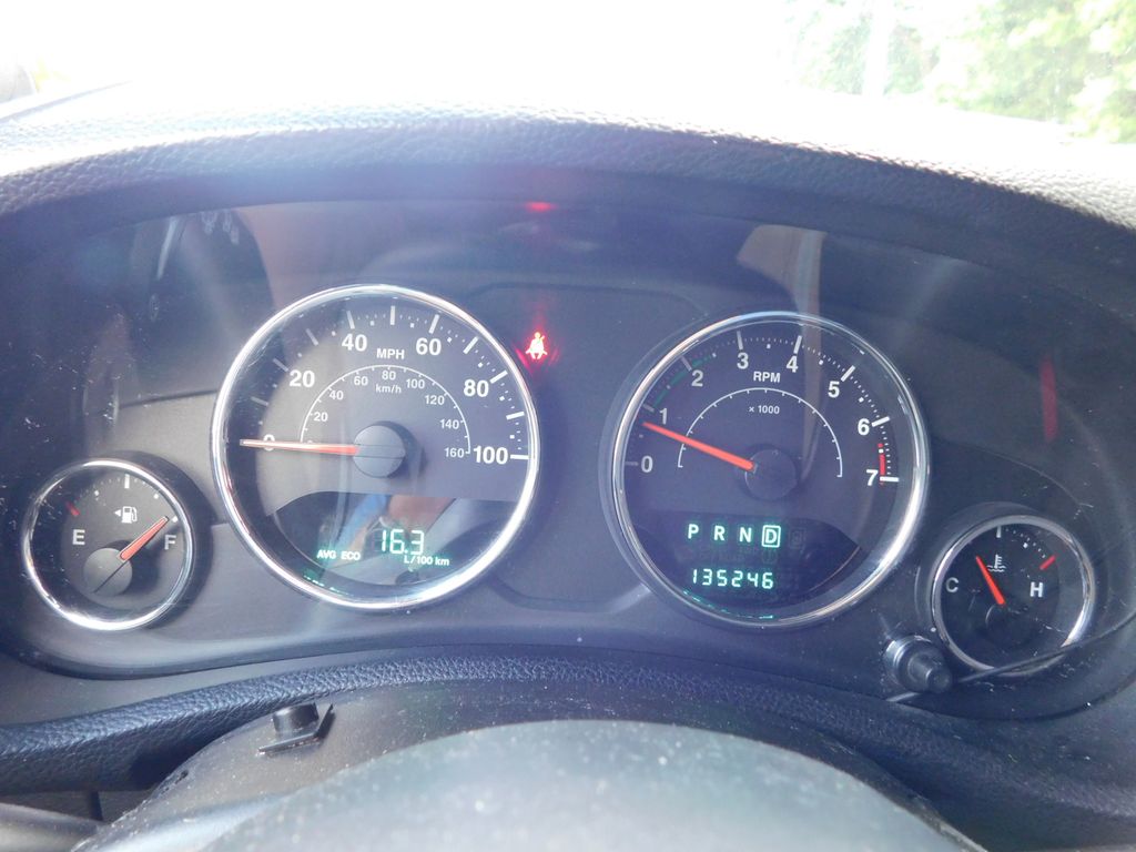 Thumbnail: 2013 Jeep Wrangler - 10