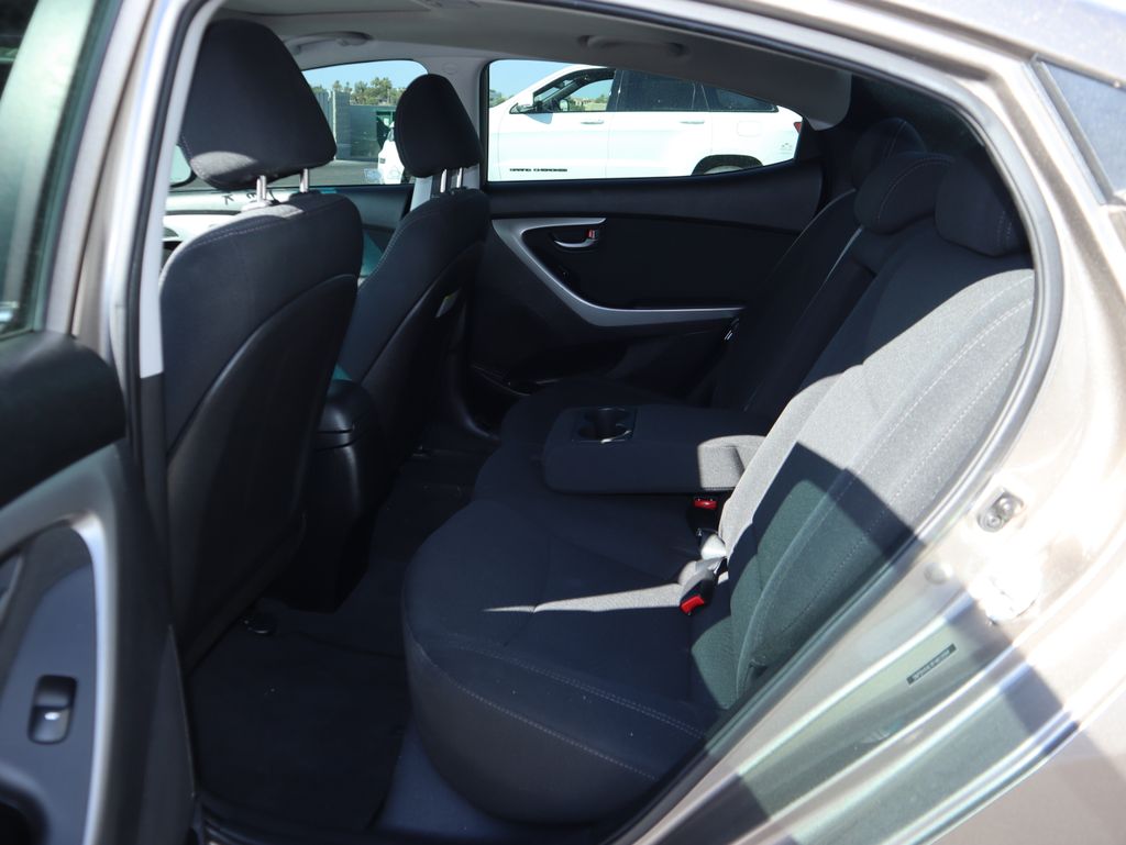 Thumbnail: 2015 Hyundai Elantra - 10