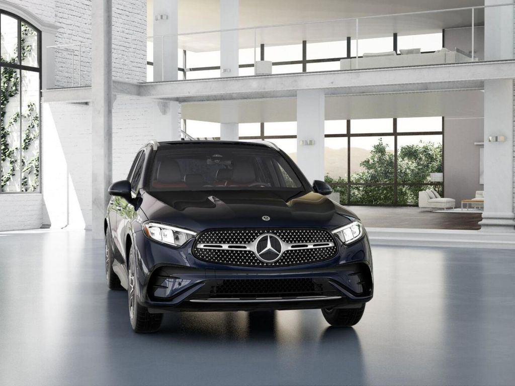 2024 Mercedes-Benz GLC GLC 300 8