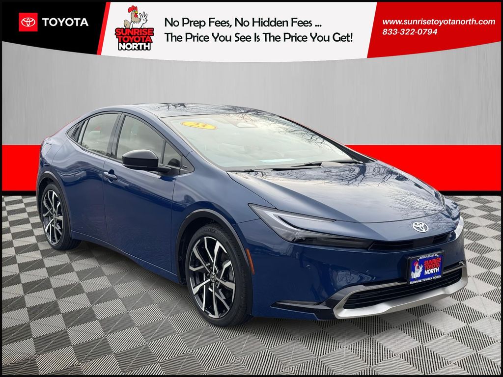 2023 Toyota Prius Prime XSE's photo