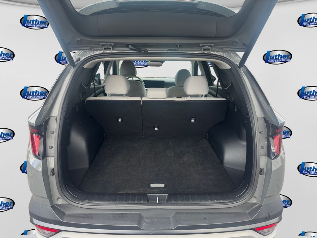 2025 Hyundai Tucson SEL Gray at Auto Express Mitsubishi