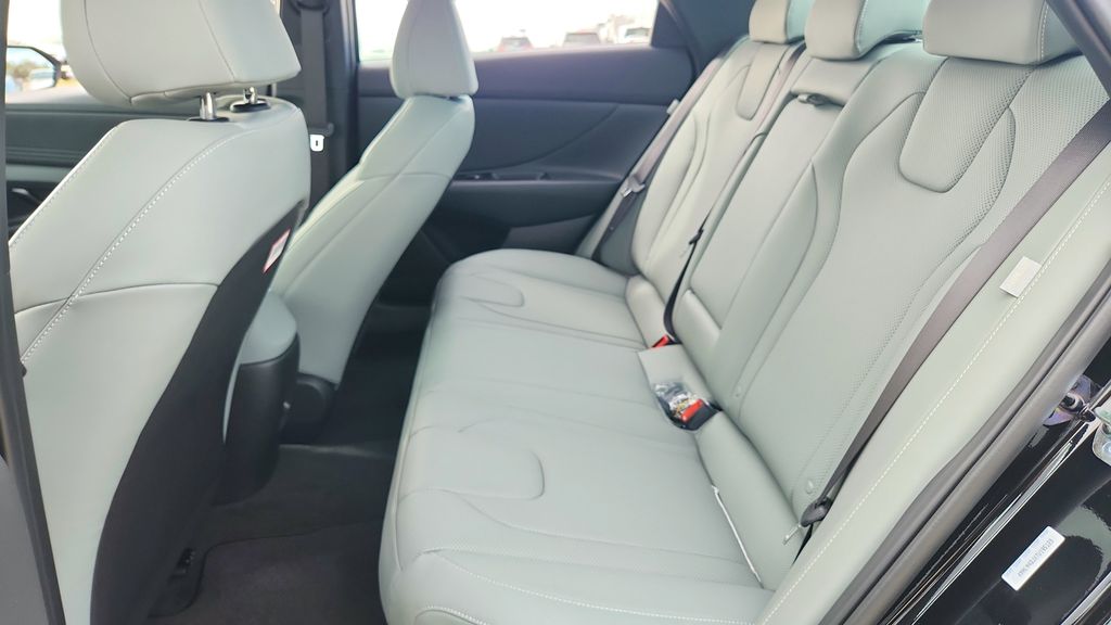 2026 Hyundai Elantra Hybrid