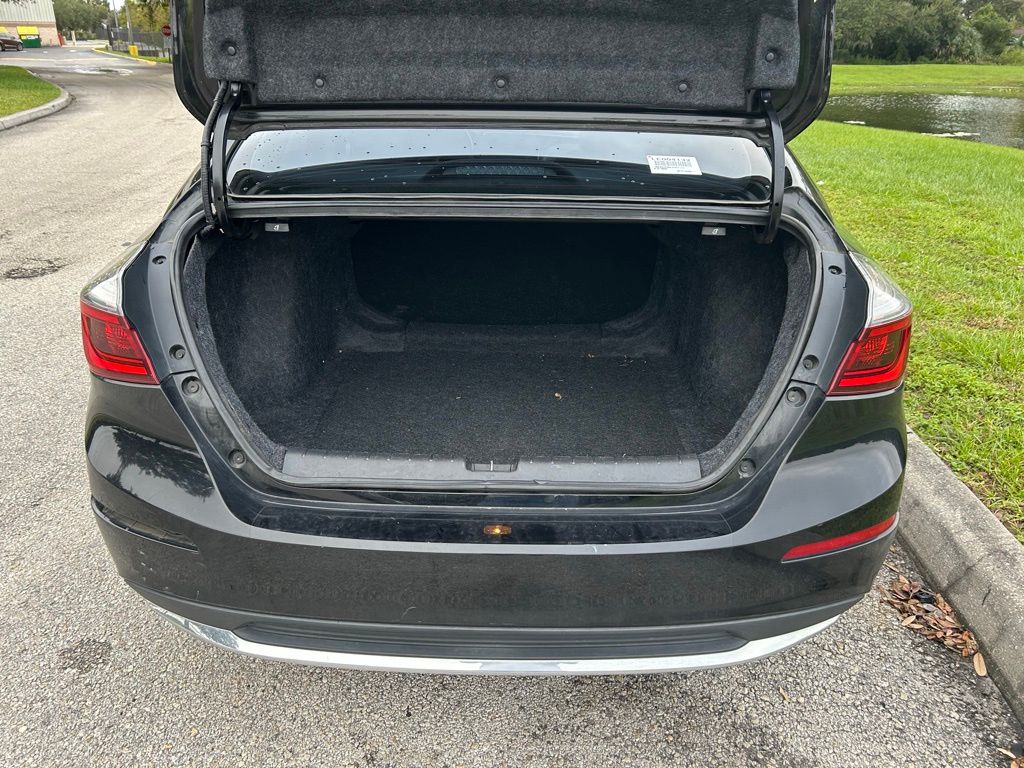 Thumbnail: 2020 Honda Insight - 10