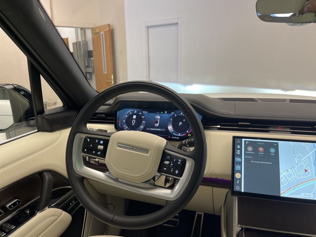 Thumbnail: 2025 Land Rover Range Rover - 24
