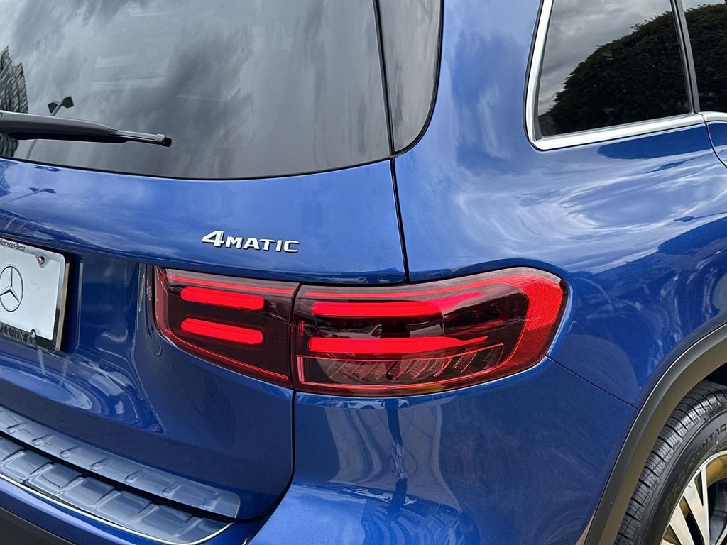 Thumbnail: 2024 Mercedes-Benz GLB - 7