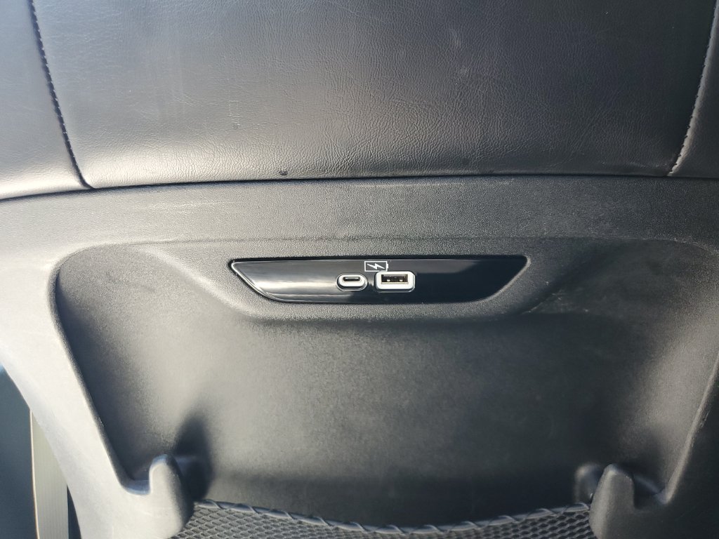 Used 2023 Chrysler Pacifica Van