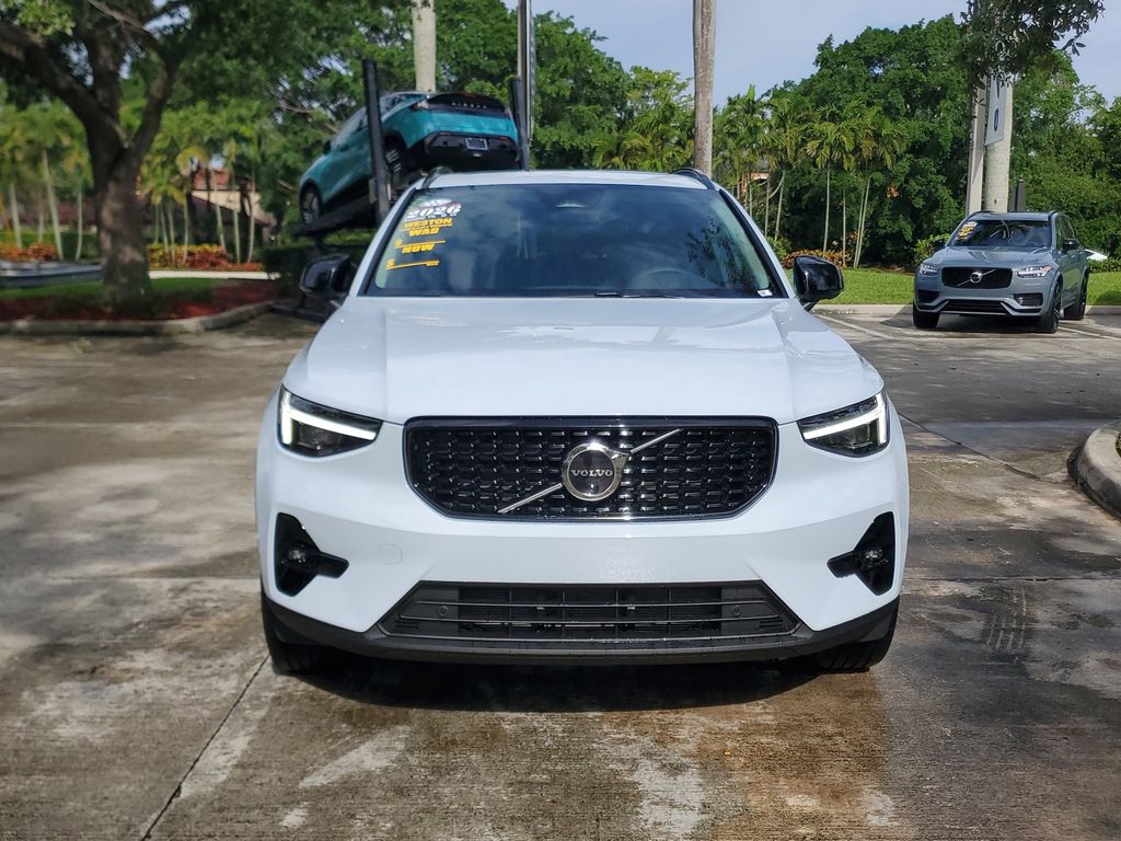 used 2026 Volvo XC40 car, priced at $41,595