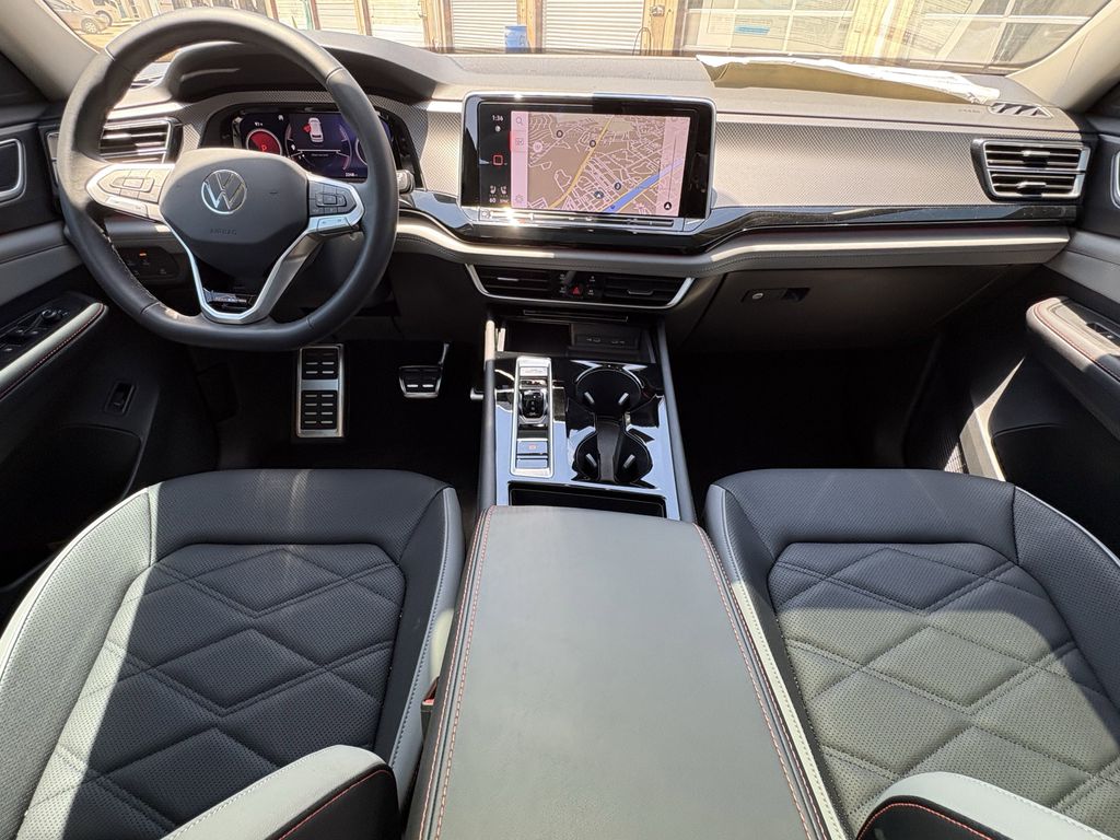 2024 Volkswagen Atlas 2.0T Peak Edition SEL White at DeMontrond Gulf Freeway