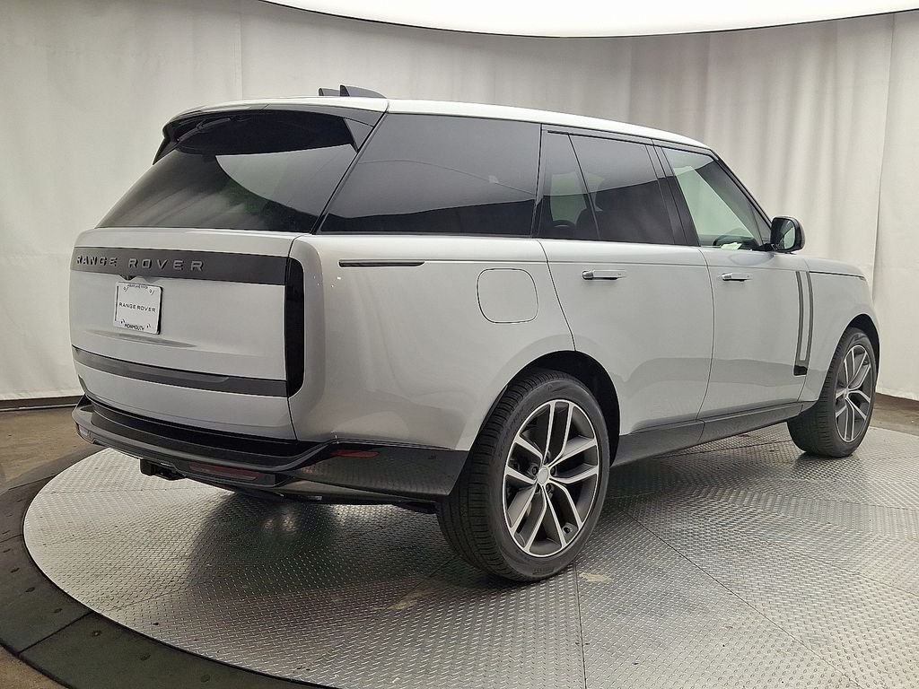 Thumbnail: 2025 Land Rover Range Rover - 3
