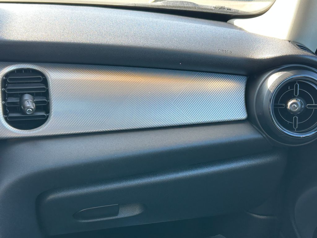 Thumbnail: 2023 MINI Cooper - 25