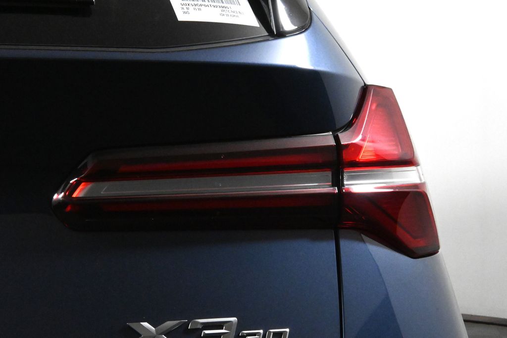 Thumbnail: 2026 BMW X3 - 13