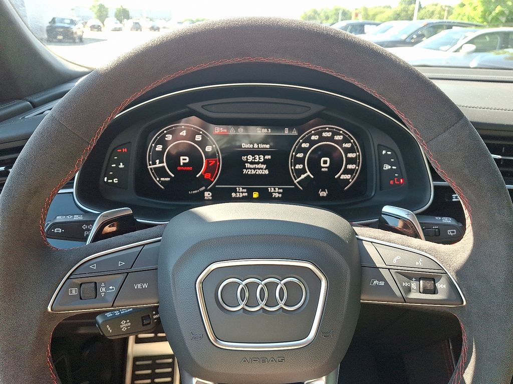 Thumbnail: 2026 Audi RS Q8 - 9
