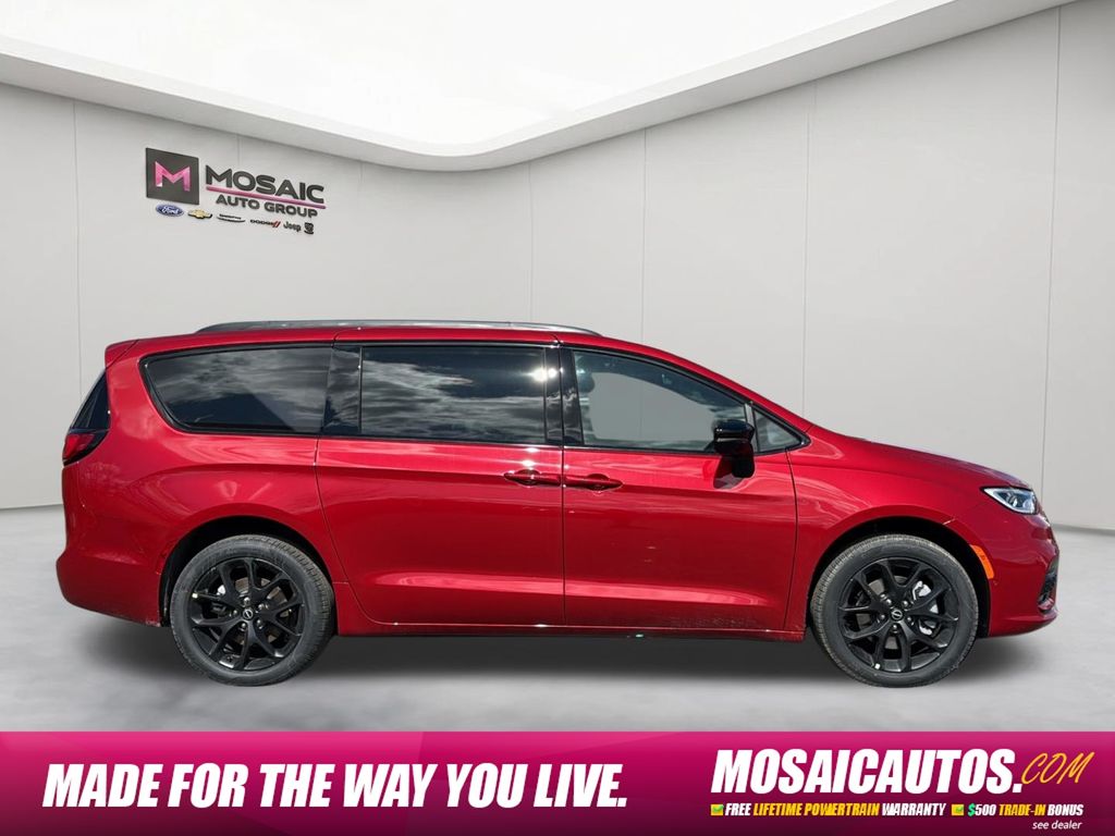 2026 Chrysler Pacifica