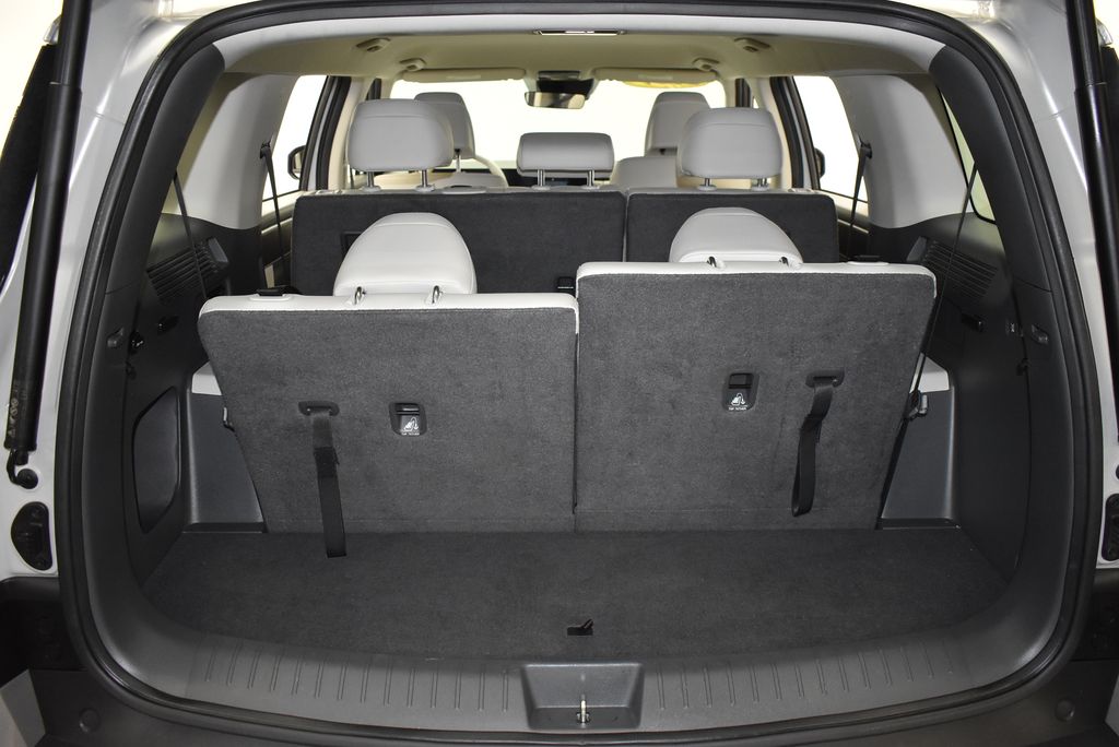 Thumbnail: 2024 Hyundai Santa Fe - 32